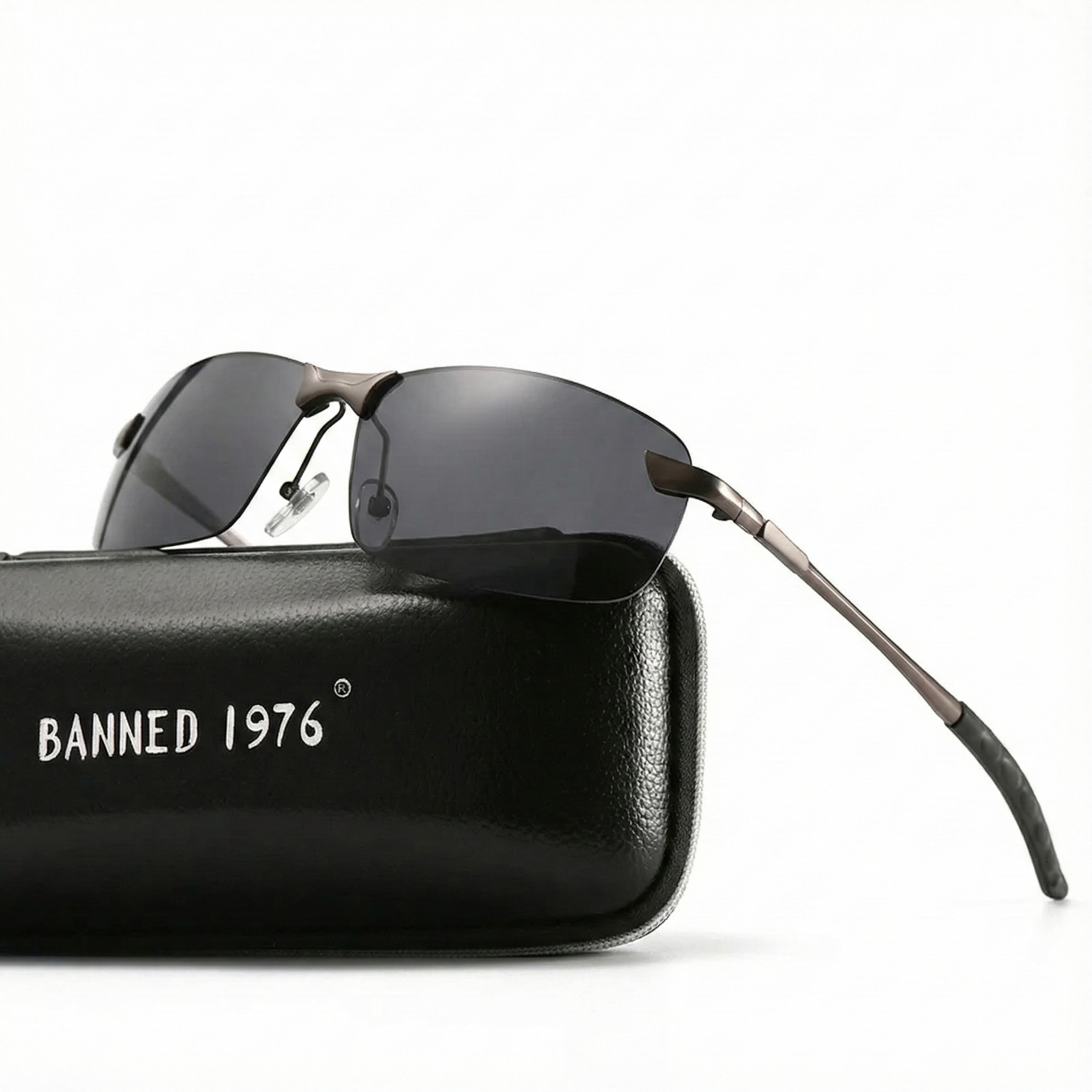 Óculos Banned Spyre sport Classic • Armação em Liga Metálica (Lente Larga)