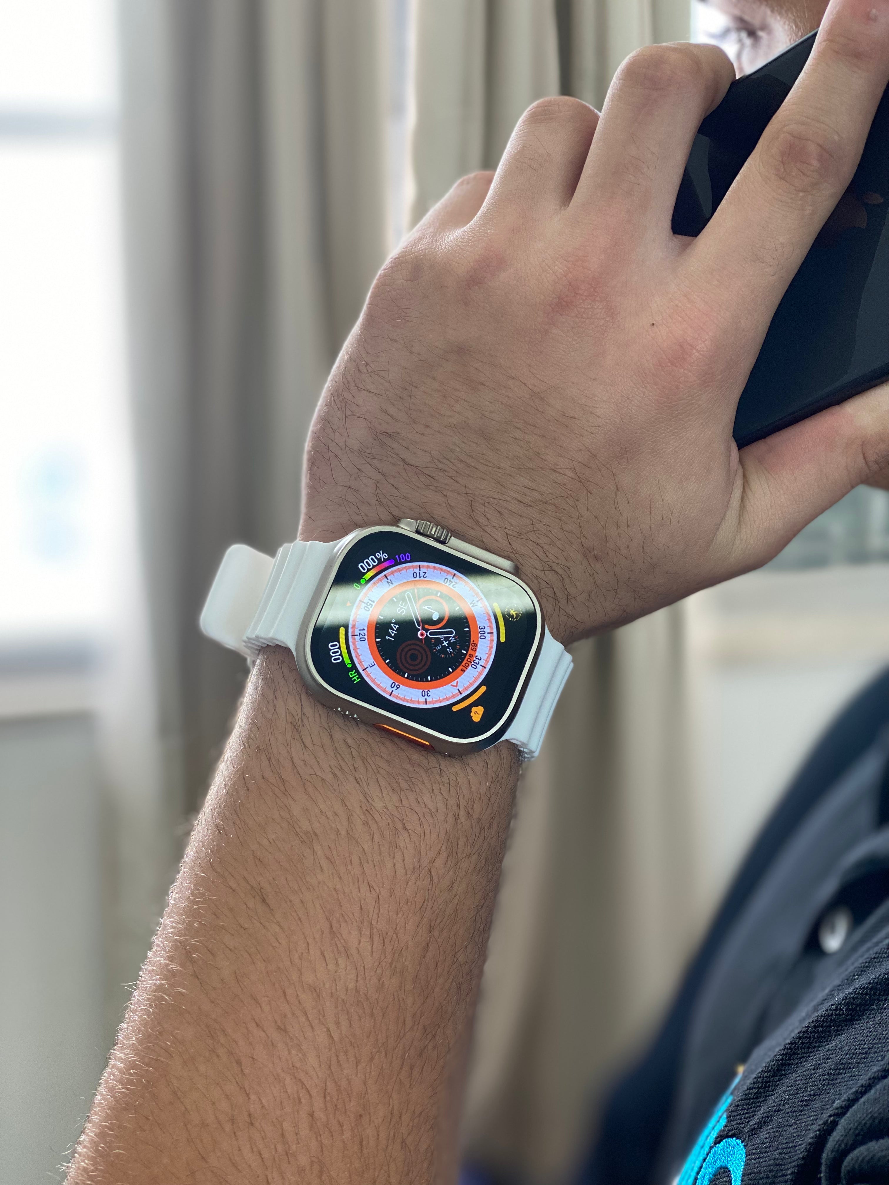ULTRA COM TELA NÍVEL AMOLED E CPU DUAL CORE